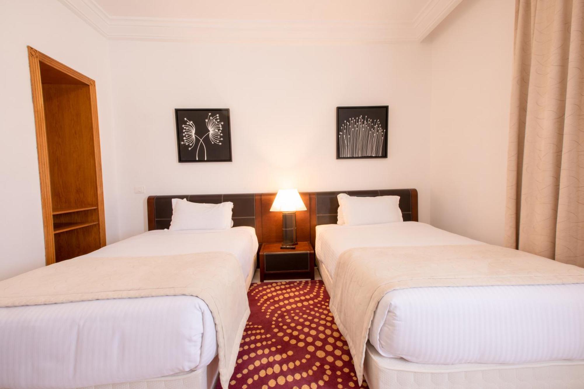 The Penthouse Suites Hotel Arjána Kültér fotó